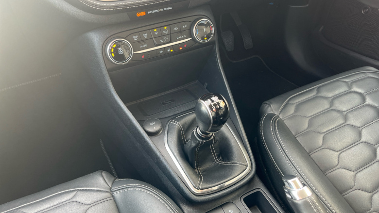 Ford Fiesta 1.0 EcoBoost Hybrid mHEV 125 Vignale Edition 5dr Petrol Hatchback